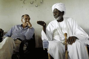 an Eliasson (left), then Special Envoy of the Secretary-General for Darfur, meets with the former traditional leader of the Fur Tribe in Nyala, Sudan in July 2007.