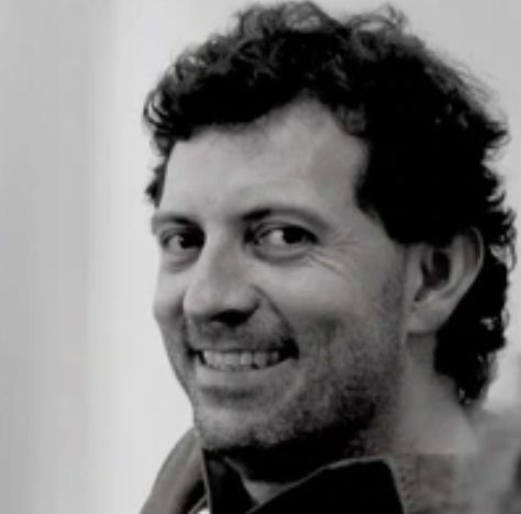 Headshot of Gustavo Maurino